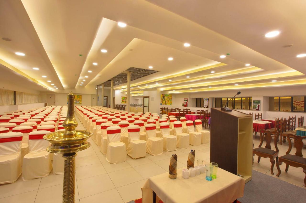 罗希尼国际酒店 Kallār 外观 照片